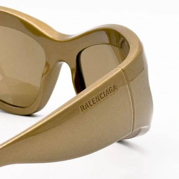 NEW BALENCIAGA BB0228S 004 GOLD OVERSIZED SUNGLASSES BALENCIAGA display picture 1
